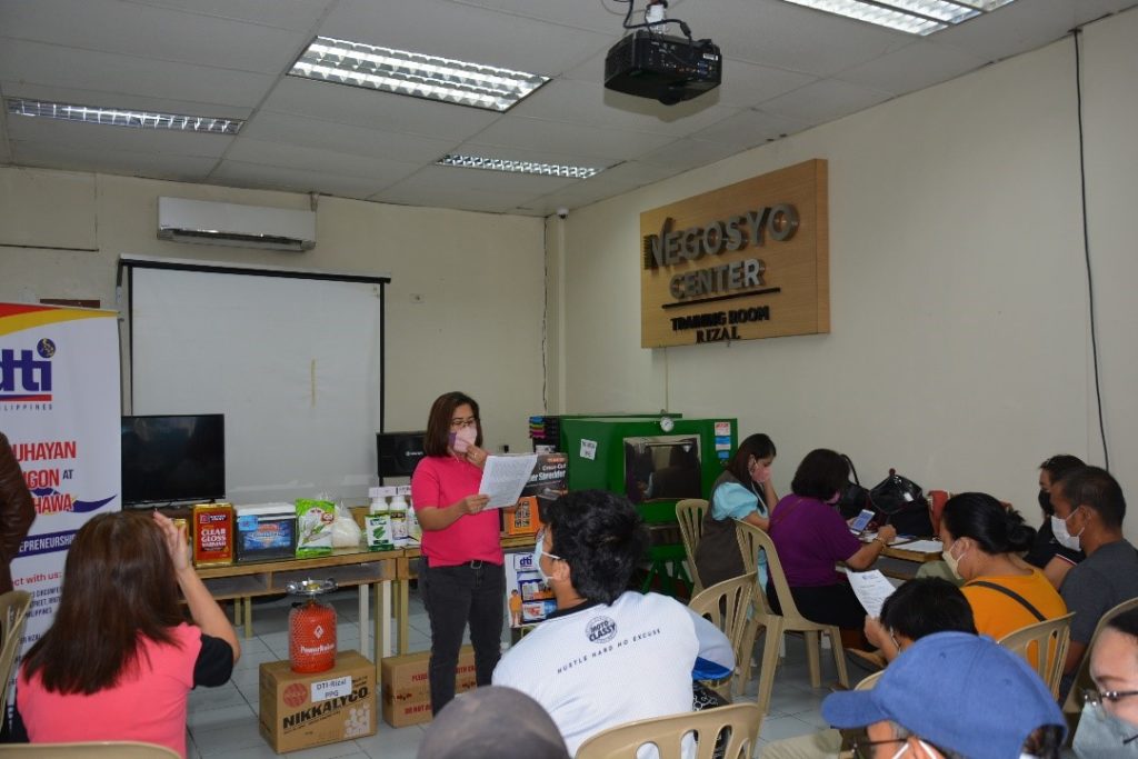 in photo: Ms. Jonalyn Adaya orienting the MSME awardees