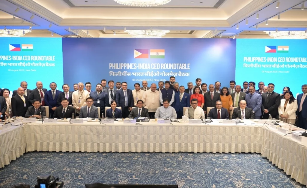 Group photo of President Ferdinand R. Marcos Jr. with participants of the CEO Roundtable in New Delhi, India, during his State Visit to strengthen Philippines–India trade and investment ties.