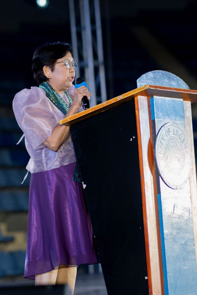 Dir. Julieta L. Tadiosa, Provincial Director of DTI Quezon, delivering an overview of the event