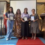 Provincial Director Cleotilde Duran awarded the certificate of appreciation to the resource speakers of the seminar.