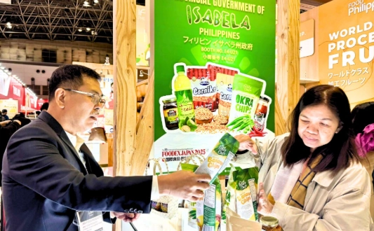 Isabela MSMEs display calamansi juice, okra chips, cornicks, gourmet tuyo, and Gin-C at Foodex Japan 2025.