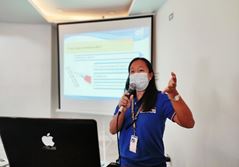 Ms. Hazel M. Bagni, SBC Provincial Coordinator, encourages the beneficiaries to consider business as a passion not a leisure