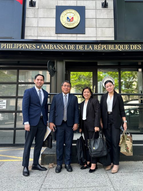 In photo: PTIC-Toronto Trade Commissioner Mario Tani, DTI Undersecretary for International Trade Allan Gepty, and BITR’s Supervising Trade-Industry Development Specialist Ma. Regina Serafico and Senior Trade-Industry Development Specialist Marionne Jay Shimada.
