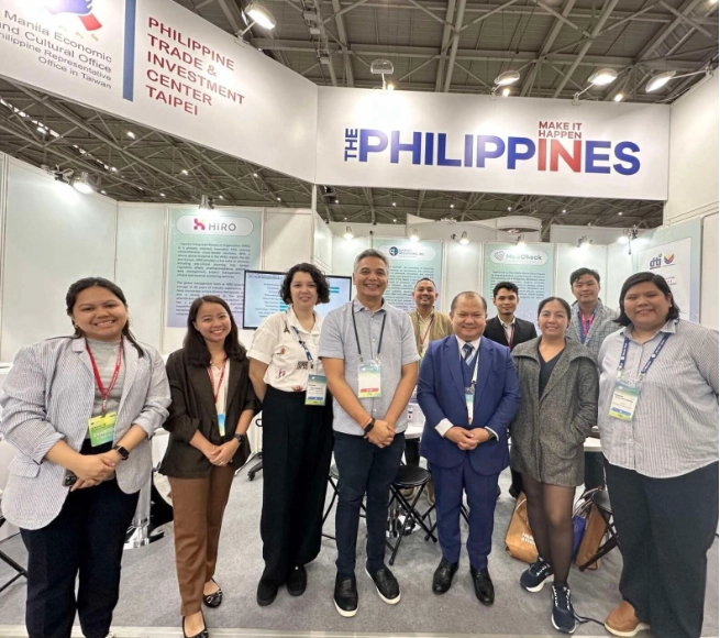 Department of Trade and Industry (DTI) Executives Director Bianca Sykimte, Export Marketing Bureau (DTI-EMB) — rightmost, and Director Anthony Rivera, Philippine Trade and Investment Center (PTIC) in Taipei — center, together with Dr. Raul V. Destura — third from right and the rest of the Philippine team at the Bio Asia-Taiwan 2025.