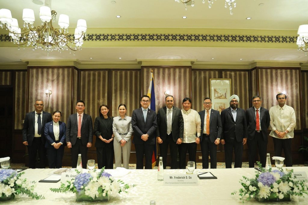 From L-R: Mr. Suresh Gondalia, Company Secretary, Kiri Industries Limited; Commercial Counsellor Jollan Llaneza, PTIC Jakarta/Delhi; Undersecretary Charlito Martin R. Mendoza, DOF; Undersecretary Maria Dorotan, DOF; Secretary Cristina Roque, DTI; Secretary Frederick Go, SAPIEA; Mr. Manish Kiri, Chairman and Managing Director, Kiri Industries Limited; Atty. Julito Sarmiento, Chairman and President, Makilala Mining Company Inc.; Ambassador Josel Ignacio, Philippine Embassy in Delhi; Mr. Ranjit Singh Chugh, CEO, Indo Asia Copper Limited; Mr. Nesal Shah, Chief Financial Officer, Indo Asia Copper Limited; Mr. Hemil Kiri, Head of Supply Chain, Indo Asia Copper Limited