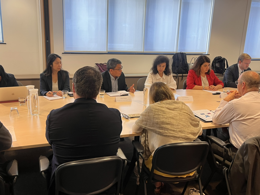 From L to R: PTIC Brussels Commercial Counsellor Magnolia Ashley, DTI Undersecretary Allan B. Gepty, BusinessEurope Deputy Director General Luisa Santos, DG Trade Director Dora Correia and DG Trade Mr. Mikkel Sejberg