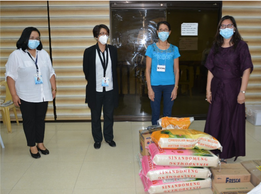 Norma Libatique receives Negosyo Starter Kits from the DTI Region 1