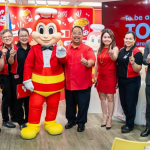 In photo (L-R): Ms. Lea Sudio, Canada Trade and Channels Marketing Specialist; Mr. Jonard Talamayan, General Manager of Jollibee Yonge and Broadway Branch; Mr. Ryan Mercado, Area Manager of Jollibee Canada District 1; Ms. Rhea Martinez, Area Manager of Jollibee Canada District 3; Mr. Kerwin Orville Tate, Philippine Consulate General in Toronto – Deputy Consul General; Ms. Katrina Isabelle Borja-Martin, Philippine Consulate General in Toronto – Consul; Ms. Jhoana Feraren, Area Manager of Jollibee Canada District 2; Mr. Mario Tani, Philippine Trade and Invesment Center - Toronto Trade Commissioner