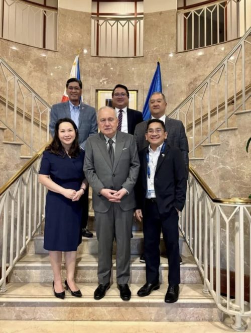 From left to right – (front row) Angie Flaminiano, Nutriasia President and Chief Operations Officer, Amb. Jose Manuel G. Romualdez, Philippine Ambassador to the US; Mario Mendoza, Head of New Business Development and International Business for Nutriasia; (back row) Richard Rebollido, Nutriasia Senior International Business Manager; Hans Sibiran, Minister and Consul Hans Mohaimin L. Siriban, Philippine Embassy; and Kenneth Yap, Commercial Counselor, PTIC – Washington D.C.