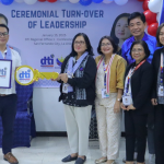 RD Panhon handed the symbolic key and DTI Ilocos Region logo to Acting RD Membrere. Witnesses were PD Amelia Galvez, PD Natalia Dalaten, Acting PD Victoria Ordono and Acting PD Zaldy Zafra
