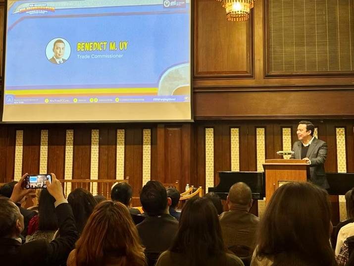 Trade Commissioner Ben Uy delivering his closing remarks.