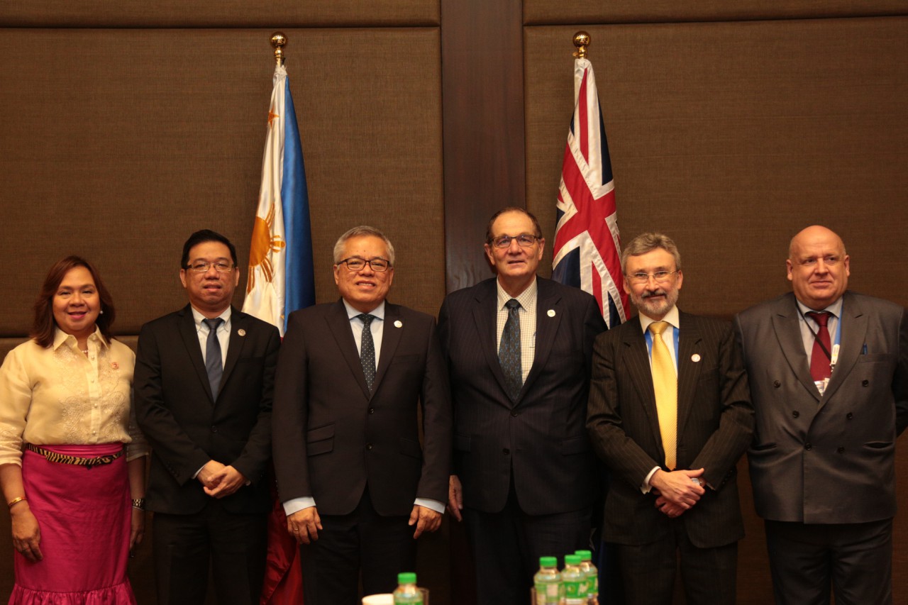 Sec Ramon Lopez and Usec Ceferino Rodolfo with NZ delegation