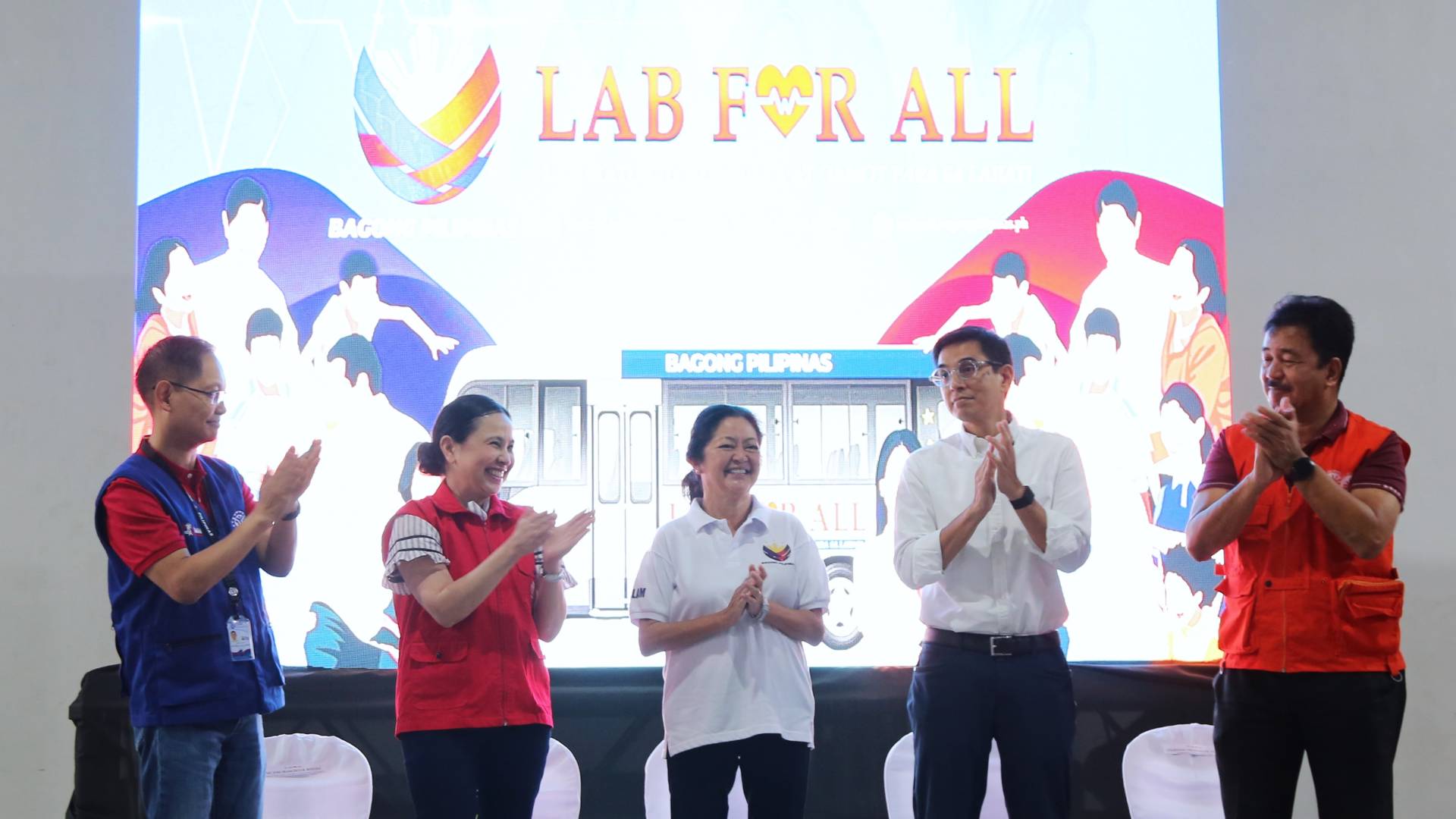 From L to R: Technical Education and Skills Development Authority Director General Jose Francisco Benitez, DTI Secretary Cristina A. Roque, First Lady Liza Araneta-Marcos, Navotas Mayor John Rey Tiangco, and Commission on Higher Education Secretary J. Prospero E. De Vera III