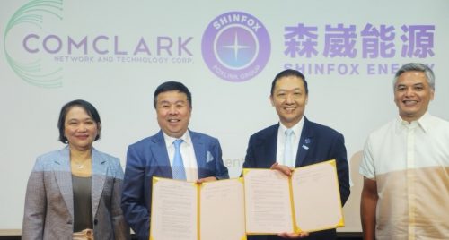 In photo: President of Shinfox Energy, Wilson Hu (second from right) and ComClark CEO Dennis Anthony Uy (second from left) of the Philippines jointly signed a Joint Development Agreement (JDA). Atty. Cheloy E. Velicaria-Garafil, MNSA, Chairperson of the Manila Economic and Cultural Office (Leftmost) and Mr. Anthony B. Rivera of Philippine Trade and Investment Center (PTIC) – Taipei (Rightmost). Photo courtesy of Shinfox.